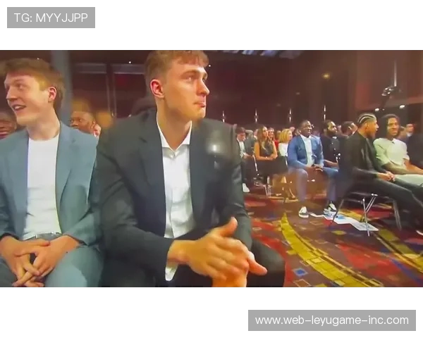 弗拉格试训征服独行侠 密谈高管表忠心 弗拉格试训征服独行侠 密谈高管表忠心